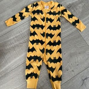 Hanna Andersson Halloween Baby Zip Sleeper (Night Flight) Size: 6-12 months